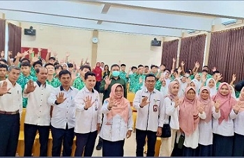 Dinkes Tanjungpinang di SMKN I, 135 Guru dan 250 Siswa Ikuti Skrining TB dan PTM
