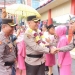Tradisi Pedang Pora Sambut Kedatangan Kapolres Karimun yang Baru