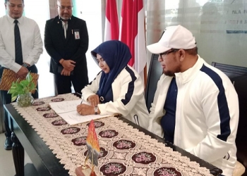 Jalani MCU di RSUD RAT, Rahma-Rizha Kompak Kenakan Seragam Olahraga Warna Putih