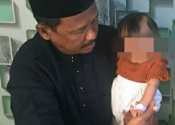 Bayi Perempuan Umur 5 Bulan Diterbangkan Angin Kencang Ditemukan Selamat