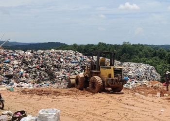 Sudah Usang Sering Rusak, TPA Ganet Butuh Alat Berat Baru untuk Penataan Sampah