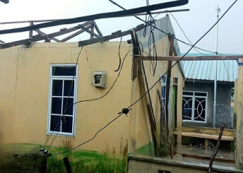 Hujan Disertai Angin Kencang Menghantam 57 Rumah Warga Mantang Rusak Parah