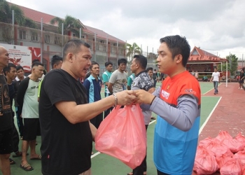 Pembagian Perlengkapan Mandi, Lapas Narkotika secara Kontinu Penuhi Hak WBP