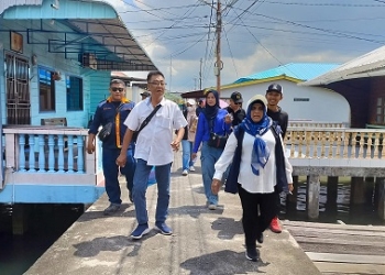 Kegiatan Kampanye Door to door di Senggarang, Rahma Disambut Hangat Warga