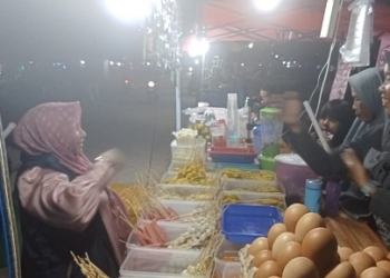 Sambangi Stand Penjualan di Tepilaut, Rahma: Jadikan UMKM Mesin Pertumbuhan Ekonomi