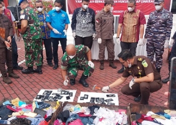 Kejari Karimun Musnahkan Barang Bukti Tindak Pidana Kejahatan