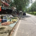 Sepi Pembeli Dagangan Sering Busuk, Pedagang Pasar Sore Buka Lapak di Trotoar