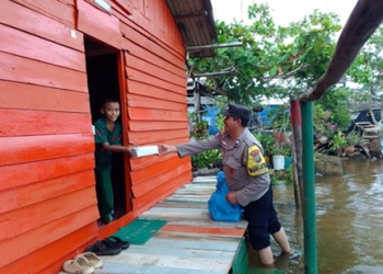 Polisi Siapkan Dapur Umum Bantu Warga Tanjungpinang Terdampak Banjir Rob