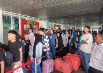 Ribuan Penumpang Padati Pelabuhan SBP, Diprediksi Puncak Arus Mudik 28 Maret Besok