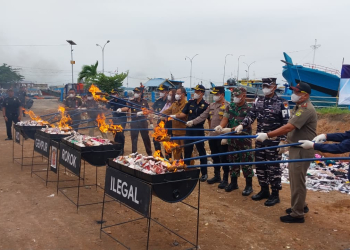 Bea Cukai Karimun Kepri Musnahkan Barang Ilegal Senilai Rp 5 Miliar