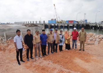 KOMISI III TINJAU PEMBANGUNAN PELABUHAN PARIT REMPAK