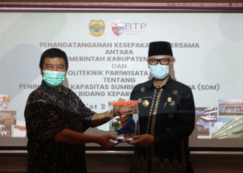 MoU Pengembangan Kepariwisataan Politeknik Pariwisata Batam & Pemkab Lingga