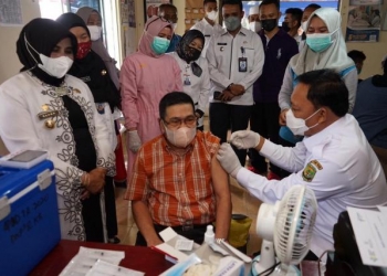 Kolaborasi Wako & Wawako Tanjungpinang Sukseskan Pencapaian Persentase Vaksinasi
