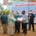 Kunjungi Pelampong, Wagub Marlin dan Wamen Surya Tjandra Serahkan Sertifikat & Bantuan Sembako