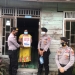 Peduli Sesama, Polres Natuna Bagikan Paket Sembako dan Nasi Bungkus
