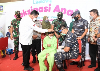 Menargetkan 243.592 Anak Usia 6 – 11 Tahun, Gubernur Launching Vaksinasi Serentak se-Kepri