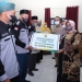 Walikota Serahkan Insentif RT RW dan Bantuan yang Merayakan Nataru