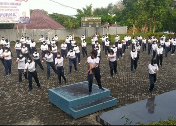 Jaga Kebugaran Tubuh, Karumkital dr MDTS Ajak Prajurit dan Jalasenastri Laksanakan Senam