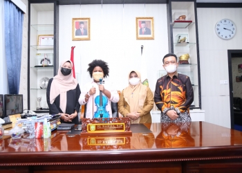 Walikota dan Ketua PKK Mendukung Penuh Cita-cita Erika, Agung: Saya Ingin Bantu Biaya Pendidikannya