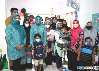 Tri Tito Karnavian Resmikan Dapur Sehat dan Posyandu Remaja di Kijang