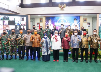 Penyampaian Walikota Arah Kebijakan Pembangunan dan Penyerahan Penghargaan CSR
