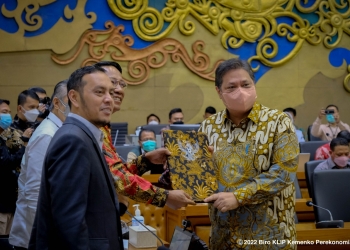 Pemerintah dan Badan Legislasi DPR RI Tindak Lanjuti Keputusan Mahkamah Konstitusi Terkait UU Cipta Kerja