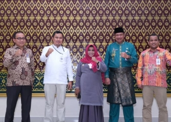 Membantu Warga Lewat CSR, Wako Rahma sangat Berterima Kasih Kontribusi Bank Riau Kepri