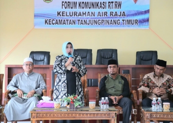 Ajak Berkontribusi dalam Pembangunan, Wako Rahma Harap Jalinan Silaturahmi RT/RW tetap Dijaga