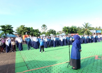 Menyerahkan KIA, Walikota: Solusi Bagi Anak untuk Dapatkan Pelayanan Publik