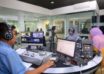 Momentum HUT RRI ke-77, Walikota Tanjungpinang Bacakan Warta Berita Daerah Sepekan