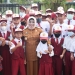 Walikota Serahkan KIA sebagai Data Kependudukan yang Resmi Anak Berusia 0-17 Tahun