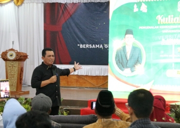 Ansar Ahmad Buka PKKMB Sekaligus Mengisi Kuliah Umum di UNRIKA