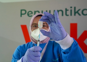 Saat Ini, Pemerintah Utamakan Penggunaan Vaksin Covid-19 Produksi Dalam Negeri