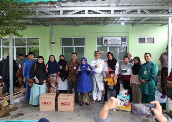 Salurkan Batuan di Jalan Sultan Machmud, Walikota Rahma: UMKM dapat Tingkatkan Omset Penjualan
