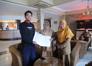 Walikota Rahma Beri Rekomendasi untuk Wanda Lanjutkan Pendidikan S1 Universitas Arab Saudi