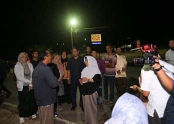 Terang Sepanjang Jalan Masuk Senggarang, Warga Berterima Kasih Walikota Tunaikan Janjinya