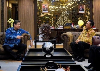 Ansar Sampaikan Capaian Pembangunan Infrastruktur Strategis di Kepri ke Airlangga
