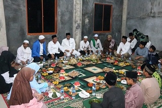 Gubernur Kepri Hadiri Peringatan Maulid Nabi Bersama Masyarakat Meunasah Aceh Batam