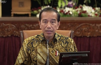 Secara Resmi PPKM Dicabut, Jokowi: Bantuan Sosial Tetap Dilanjutkan