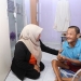 Belasan Tahun Lumpuh, Bentuk Kepedulian Walikota Rahma Serahkan Bantuan Kursi Roda