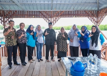 Pemko Tanjungpinang Terima Piagam Penghargaan atas Komitmen Memajukan Mutu Pendidikan