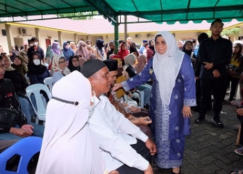 Bagikan 1.047 Paket Sembako, Rahma Serahkan kepada Masyarakat yang Berhak Menerima