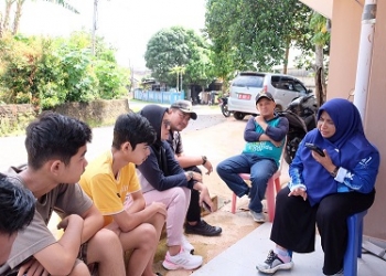 Dua Remaja di Rumah Kontrakan Tanpa Orang Tua, Rahma Bantu Memfasilitasi Kepengurusan dan Kebutuhannya