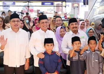 Hadiri Ramadhan Fair di Atrium Mega Mall, Ansar Serahkan Hadiah Pemenang Lomba Sholawat
