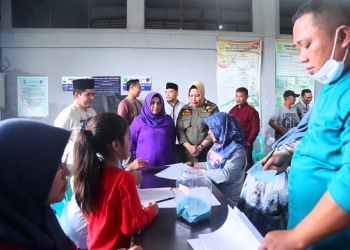 Walikota Rahma Salurkan 13 Ribu Paket Bingkisan Menyambut Hari Besar Keagamaan