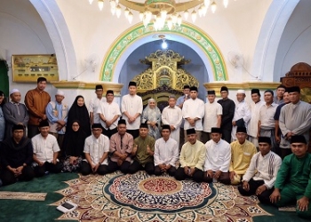 Malam ke-25 Ramadhan, Walikota Rahma Bersafari ke Masjid Raya Sultan Riau