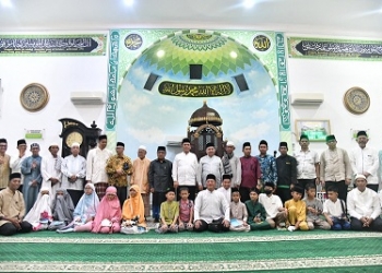Bersafari Ramadhan di Dua Masjid Tarempa, Ansar Jalakan Sholat Isya, Tarawih dan Witir Berjamaah