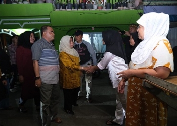 Serahkan Langsung Bantuan, Rahma Datangi Korban Kebakaran di Kampung Bugis