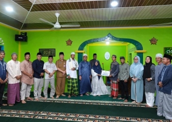 Gelar Safari Maghrib, Wako Rahma Serahkan Bantuan Hibah Rp25 Juta untuk DKM Al Mustaqim