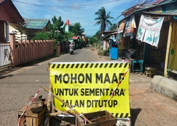 Tutup Sementara, Lapis Pengaspalan Perbaikan Jalan Cinta Damai